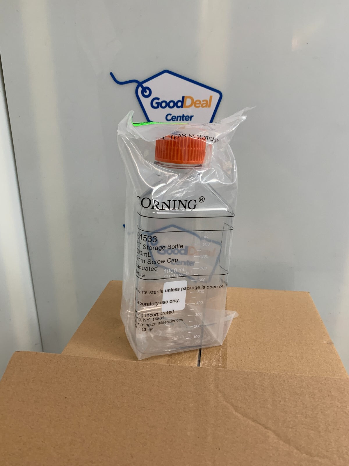 Corning  1 L Square PET Storage Bottles w/ 45 mm Caps 431533 12/cs0