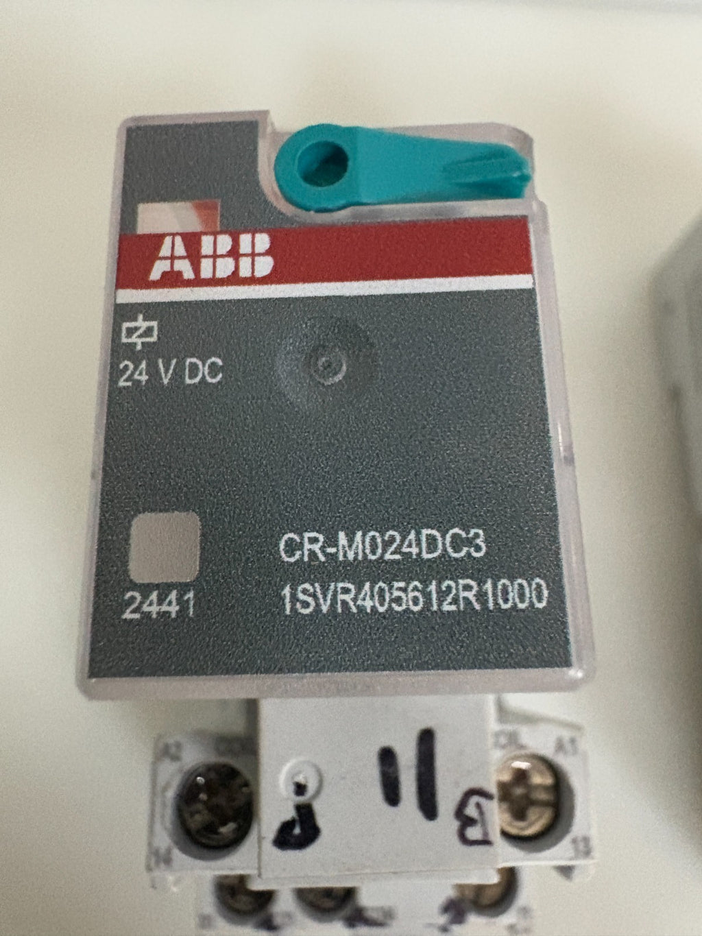 LOT OF 2 ABB RELAY MODULE CR-M024DC3 W/ABB CR-M3SS BASE AND CR-P/M 221