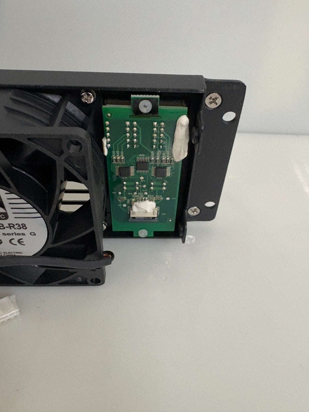 UUGREEN POWER POWER SUPPLY CONTROL BOARD UR100040-SW(EU)