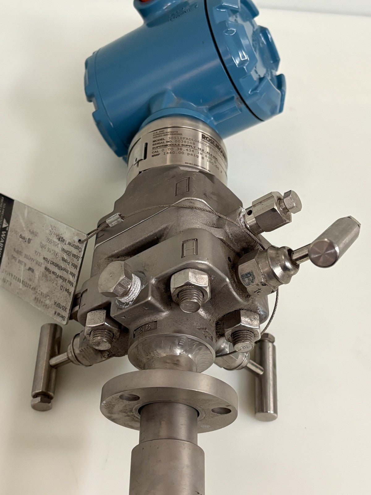 ROSEMOUNT TRANSMITTER 300S1AA W/3051SFADL060CCHPS1T100032AA1A2 AND PROBE