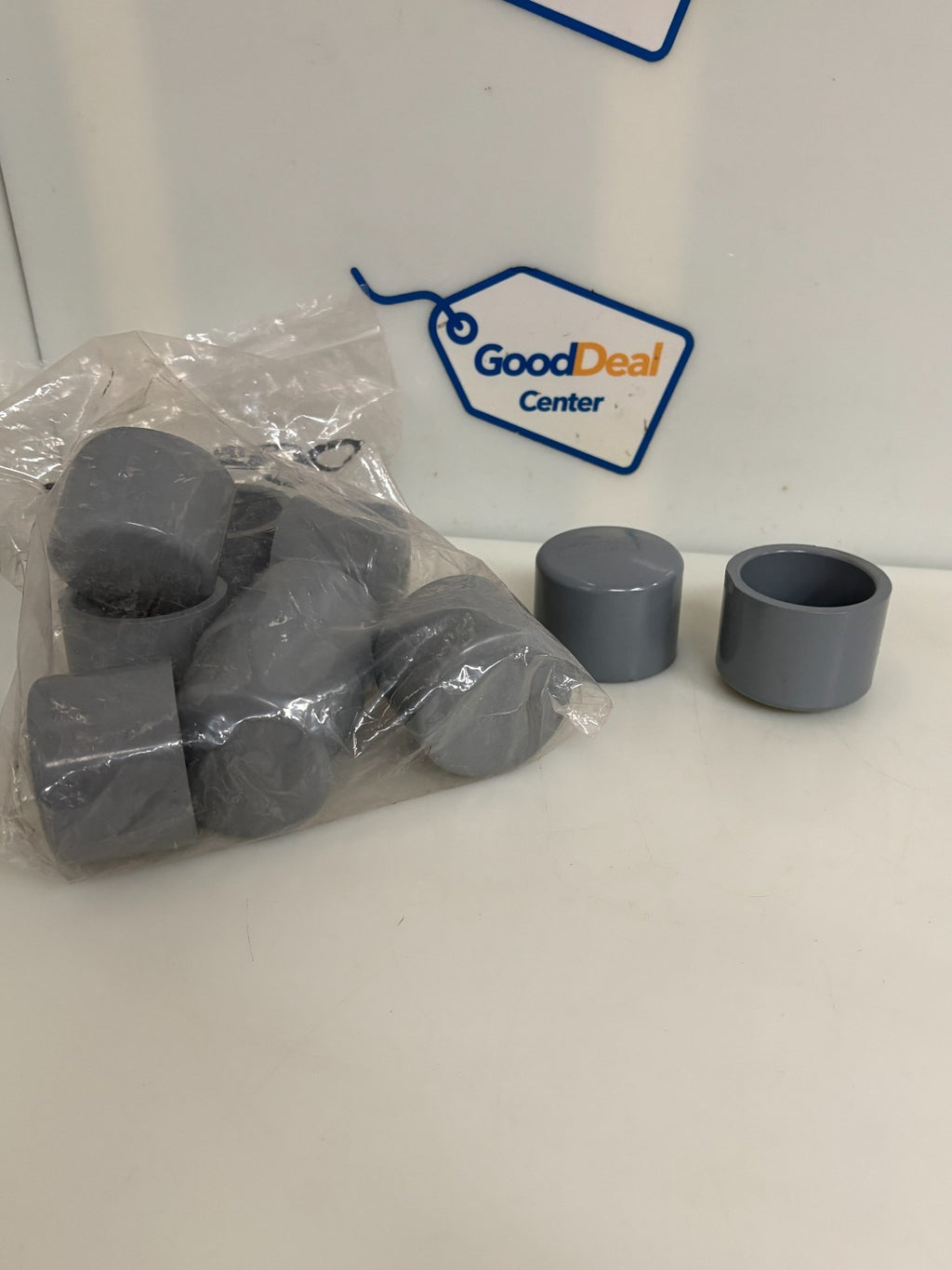 LOT OF 10 IPEX 1 1/2" CAP SOCKET CPVC SCH-80 0591130