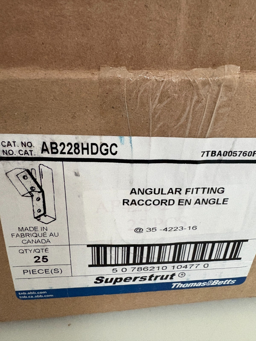 ABB THOMAS & BETTS ANGULAR FITTING AB228HDGC 25 IN BOX2