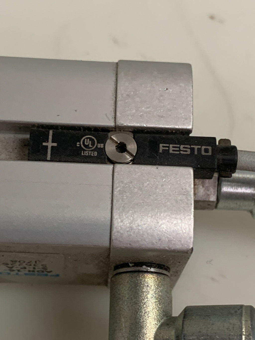 LOT OF 2 FESTO COMPACT CYLINDER 536226 ADN-16-5-I-P-A W/FESTO SENSOR3