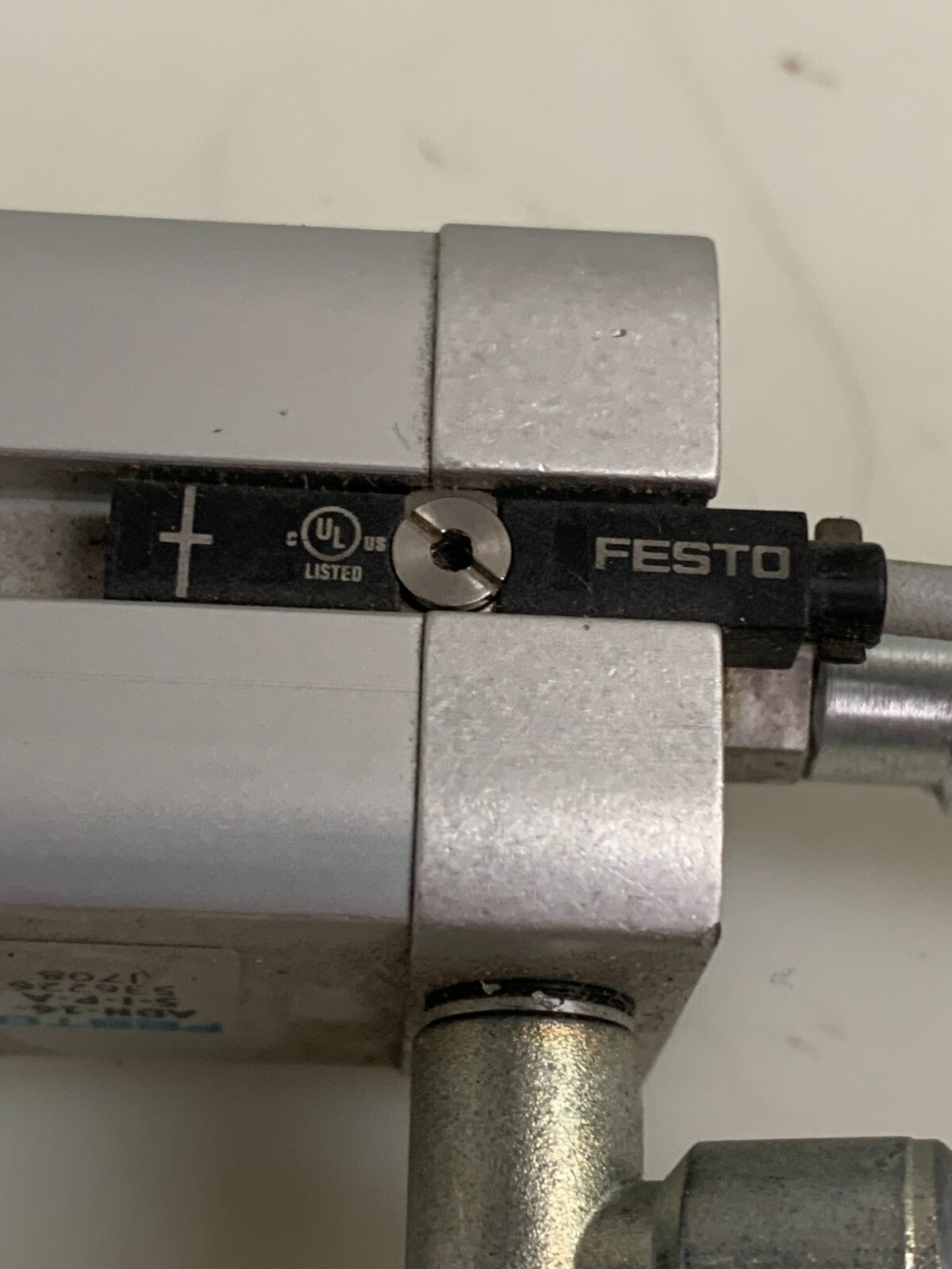 LOT OF 2 FESTO COMPACT CYLINDER 536226 ADN-16-5-I-P-A W/FESTO SENSOR3