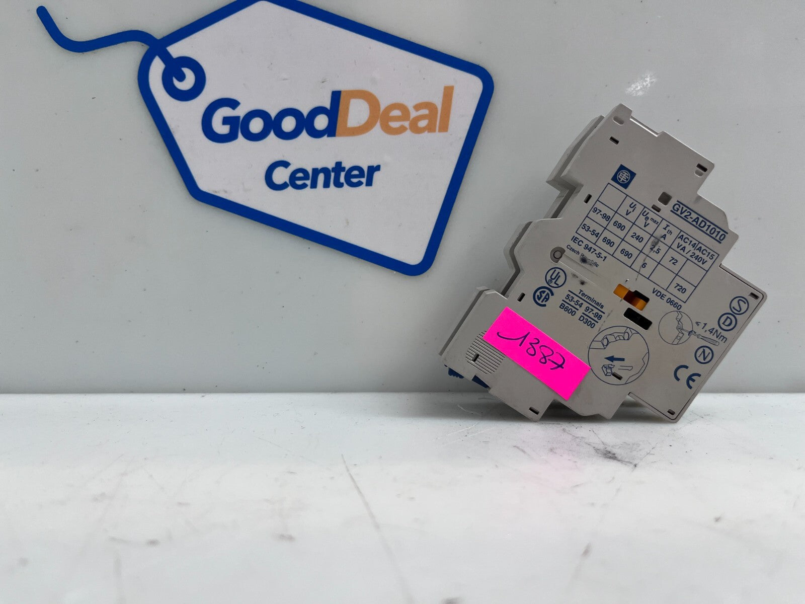 SCHNEIDER ELECTRIC GV2-AD1010 Auxiliary Contact (Lot of 2)