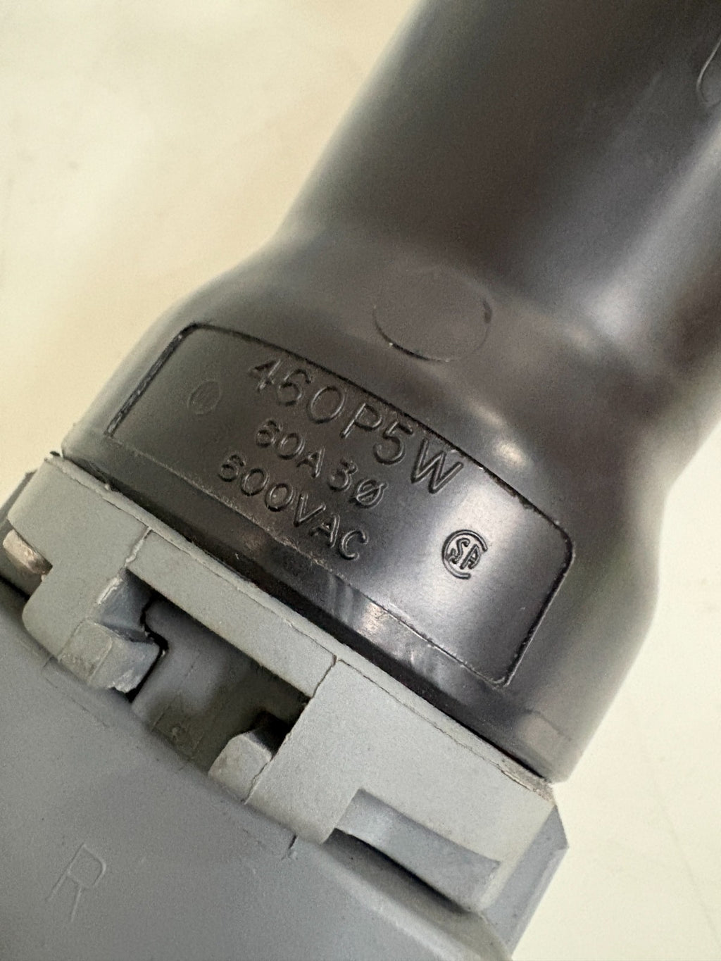 HUBBELL PIN/SLEEVE PLUG 60 AMP 600V #460P5W 3