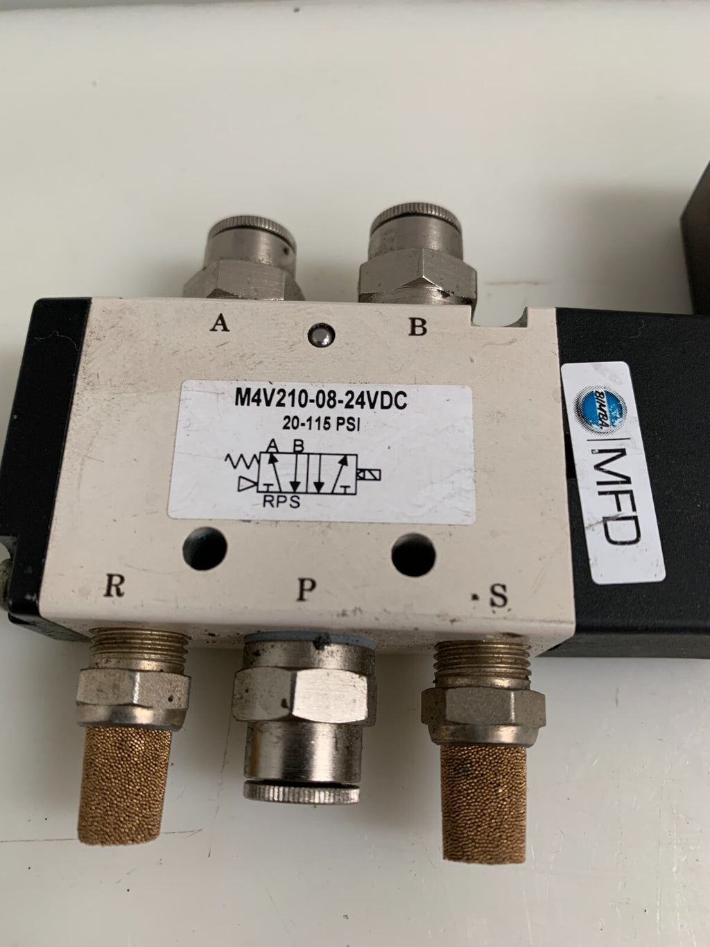 BIMBO SOLENOID VALVE M4V 210-08-24VDC