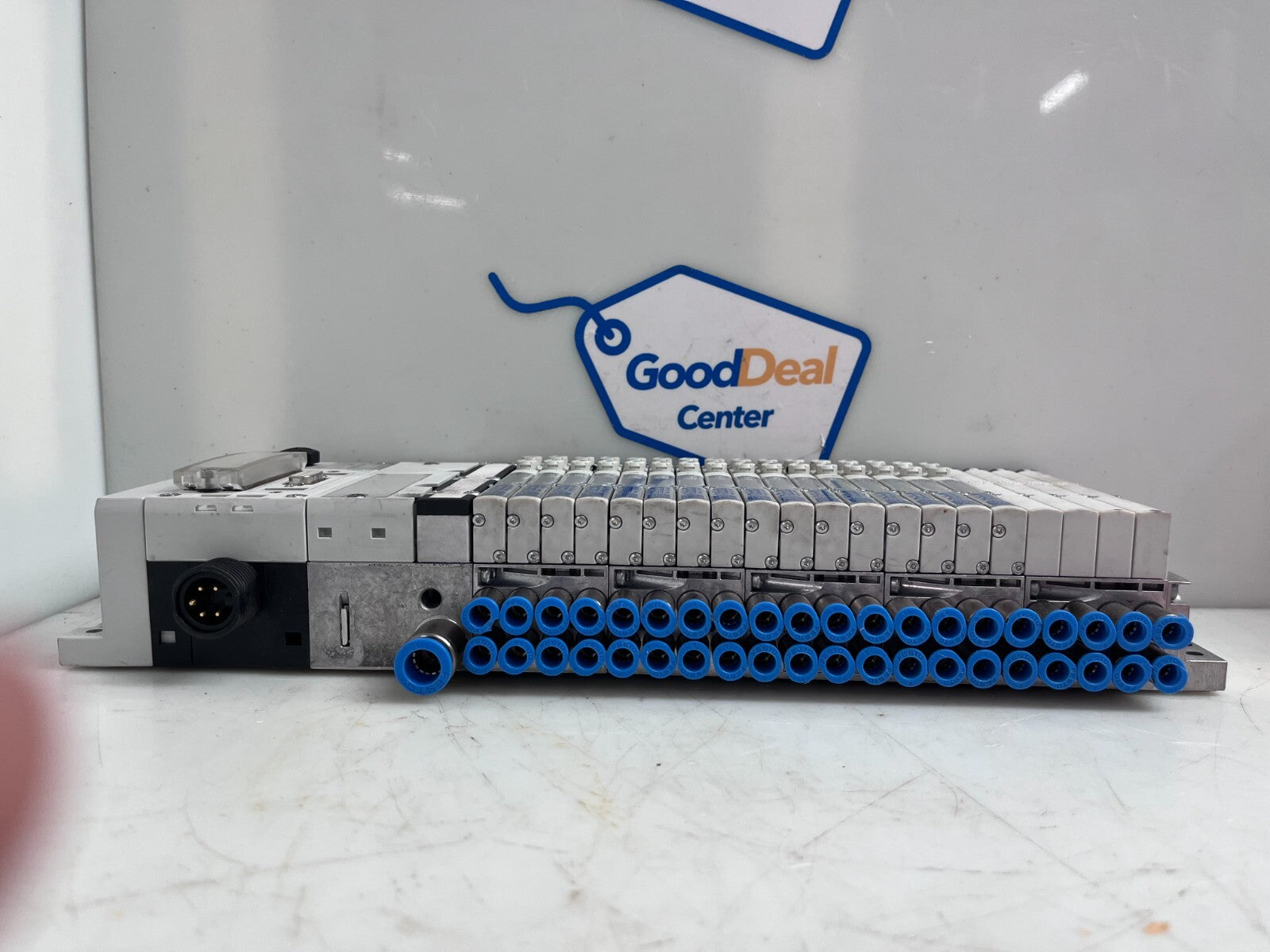 FESTO  Pneumatic Manifold Unit (Excellent condition)2
