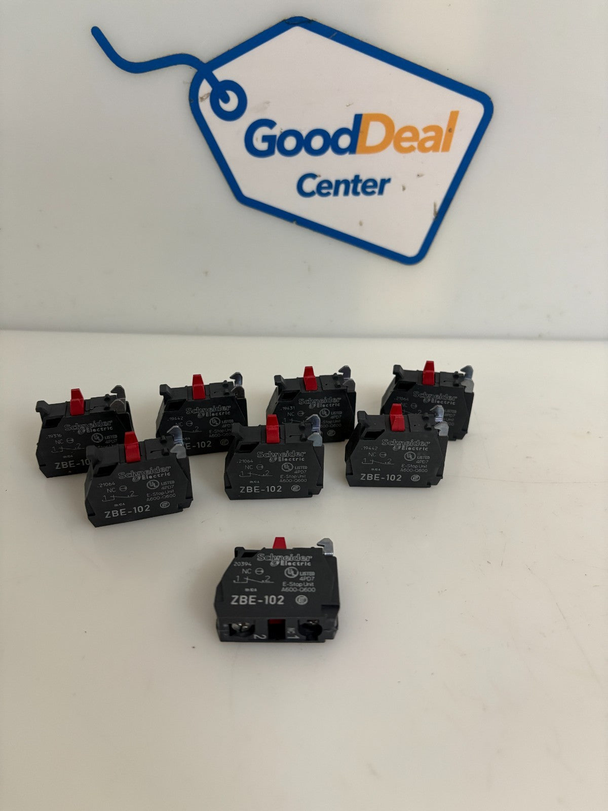 LOT OF 8 SCHNEIDER CONTACT BLOCK ZBE-1020