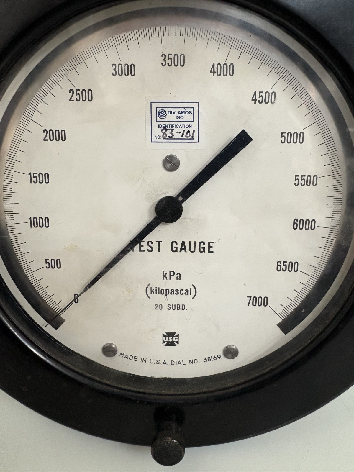 USG TEST GAUGE #38169 0-7000 KPA