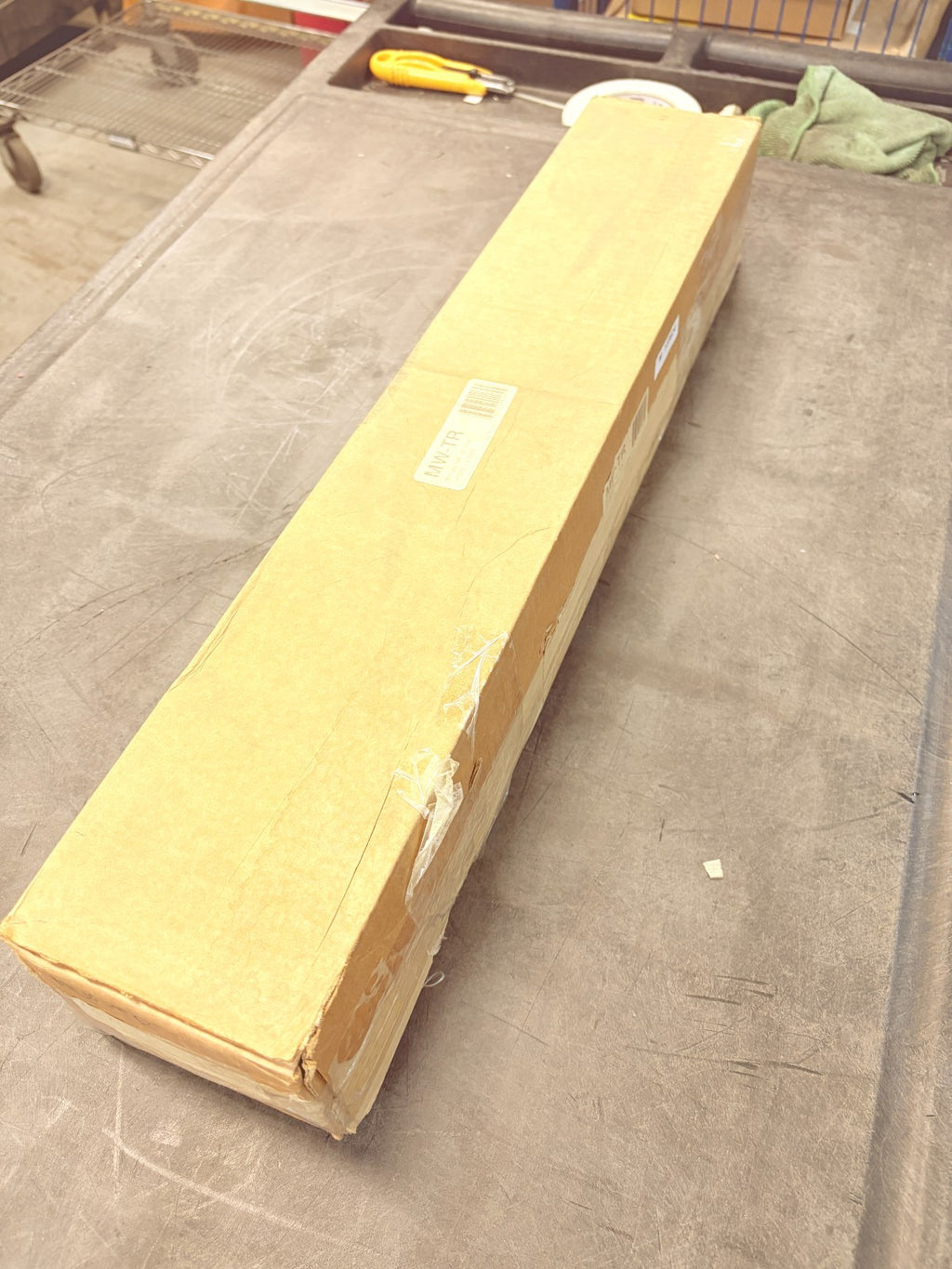 MIDDLE ATLANTIC MW-TR TOP RAIL
