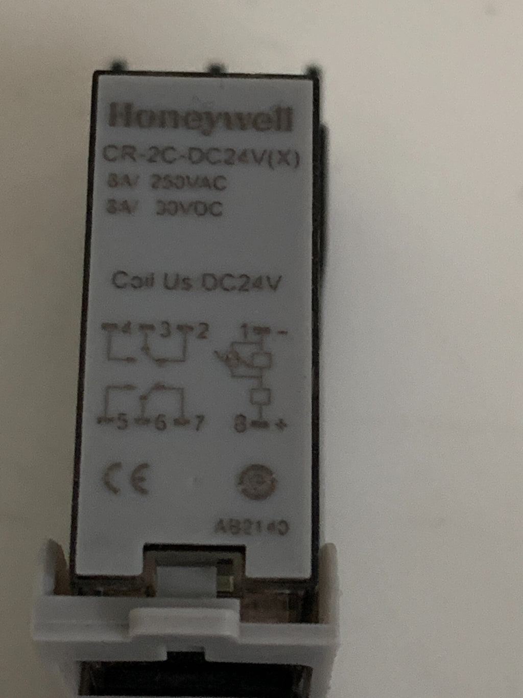 LOT OF 8  HONEYWELL ELECTROMAGNETIC W/BASE CR-ZC-DC24(X)