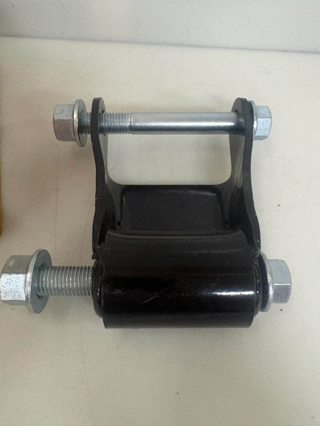 DORMAN LEAF SPRING SHACKLE KIT 722-122 2