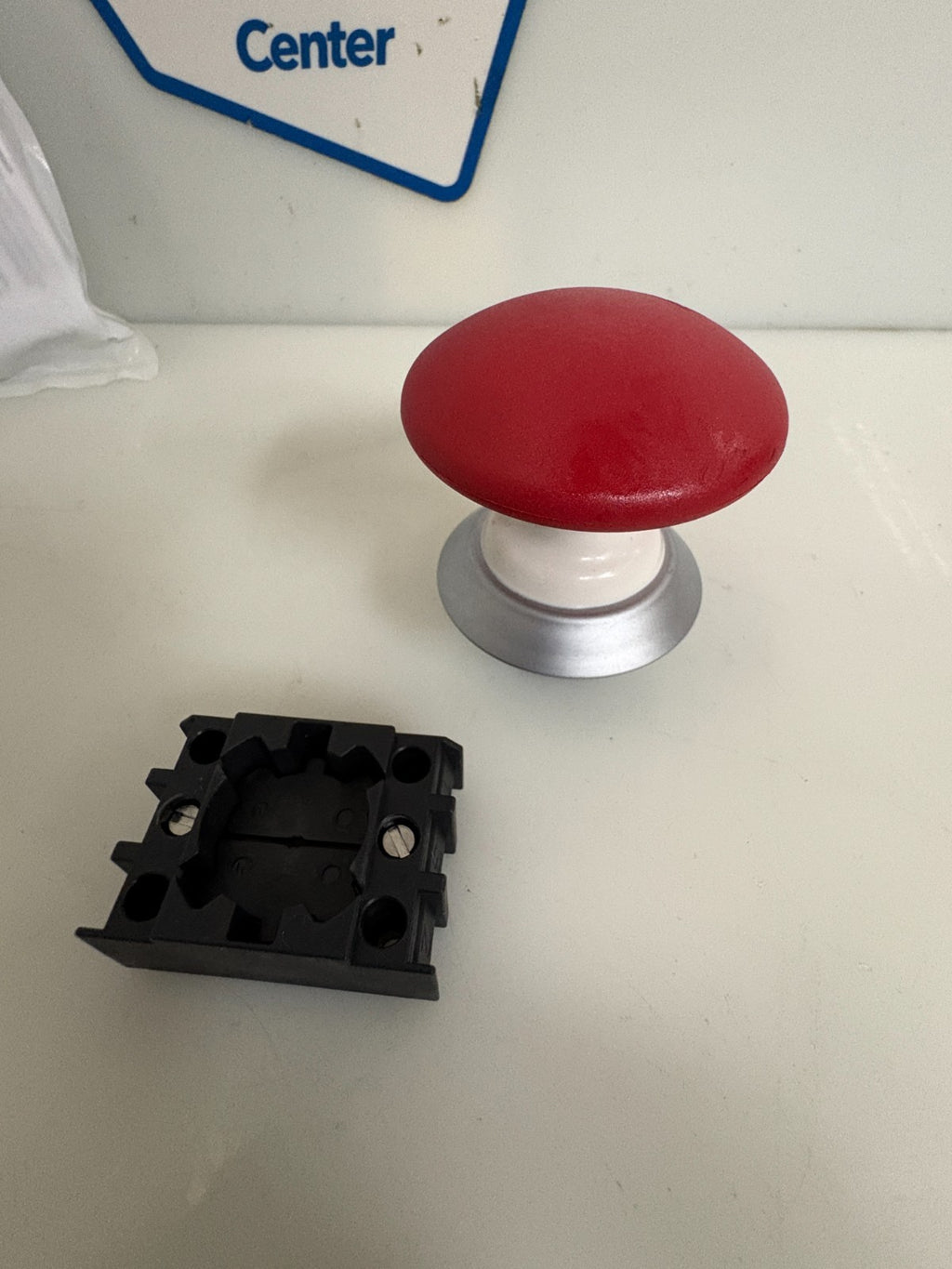 SCHMERSAL STOP RED MUSHROOM BUTTON #101177168