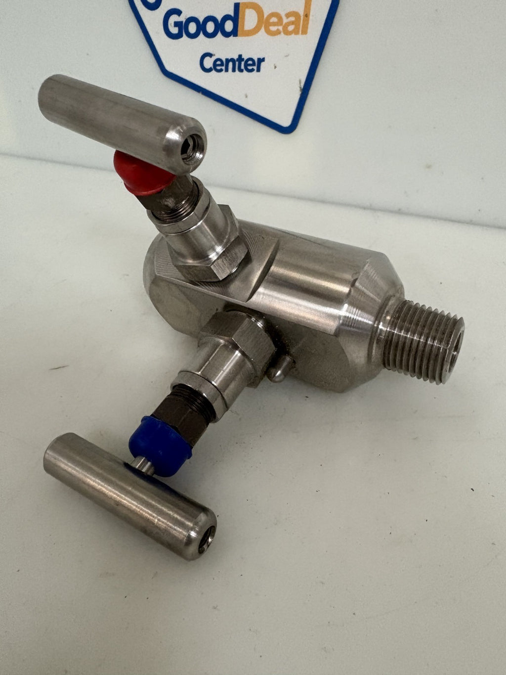 SUSTECH PRECISION 2 WAY VENT GAUGE VALVE P2/M4114TV2XL1