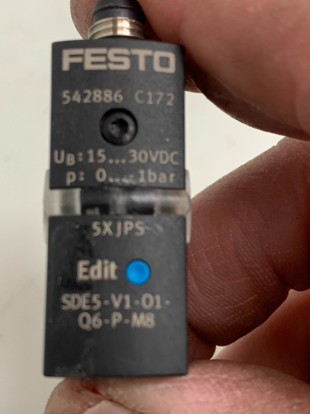 FESTO SDE5-V1-01-Q6-P-M8 542886 Pressure Sensor
