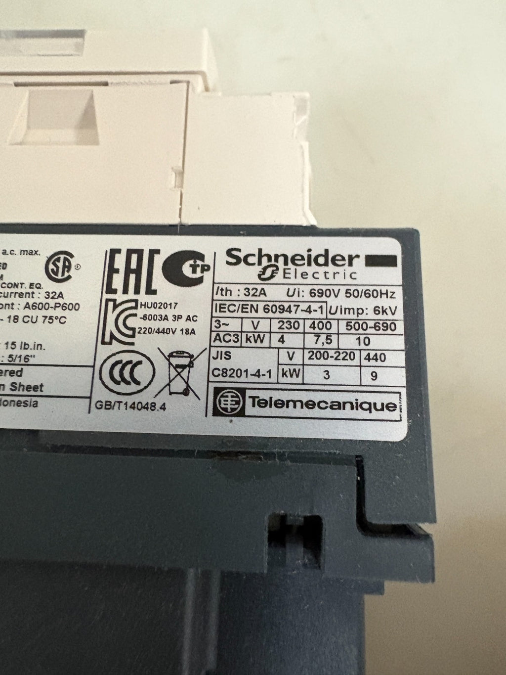 SCHNEIDER CONTACTOR LC1D182