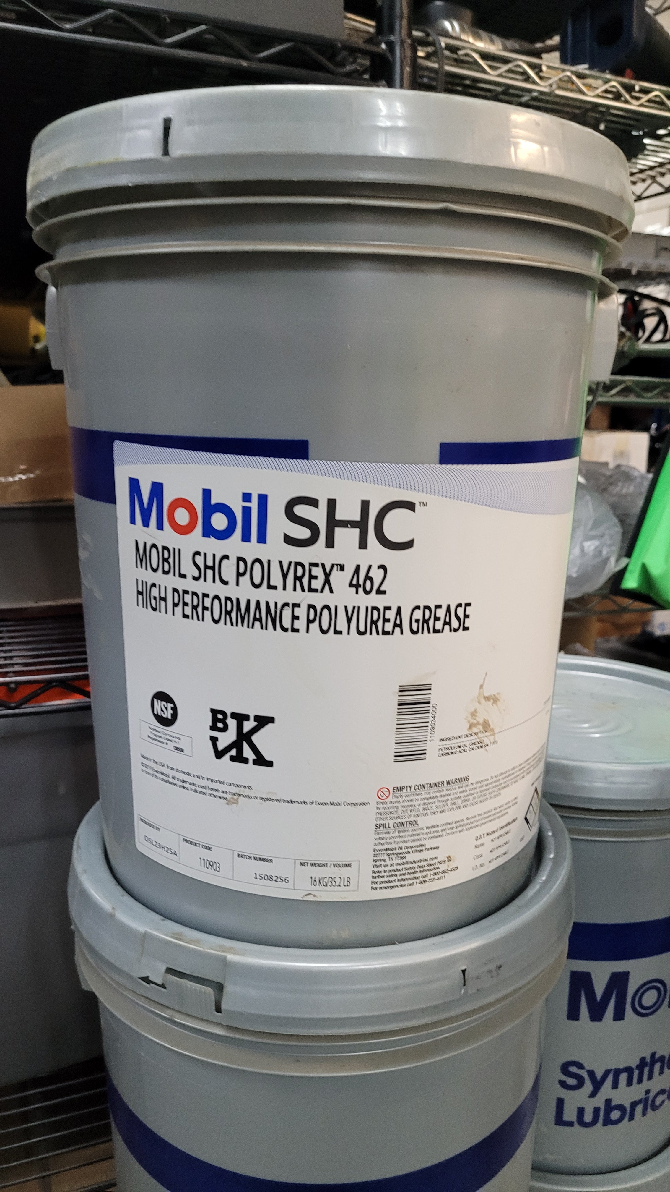 Mobil SHC Polyrex 462 is a high-performance polyurea grease